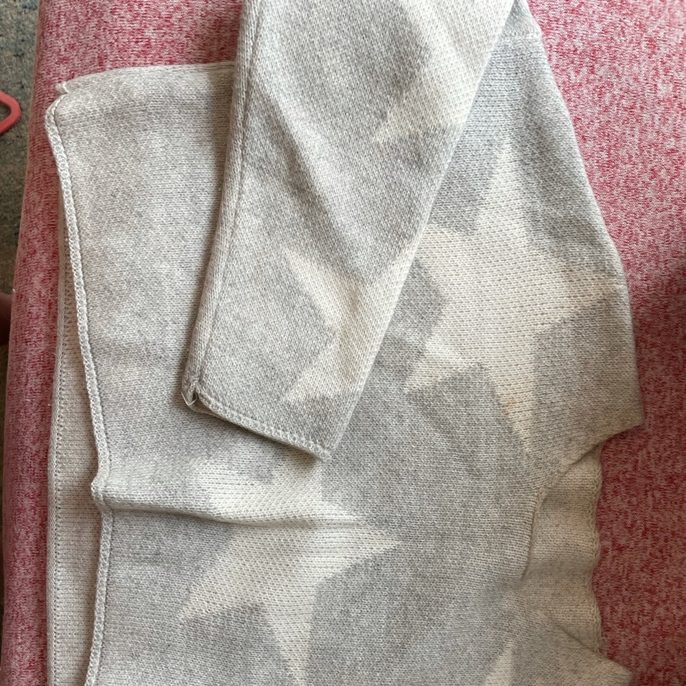 Cropped Star Sweater